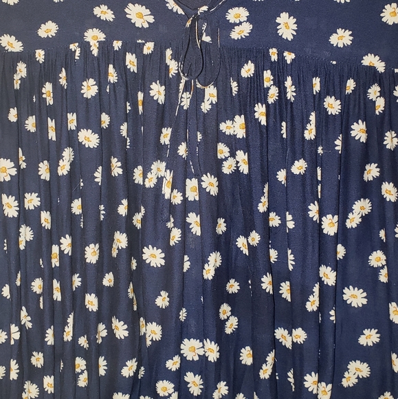 Daisy cropped blouse - Picture 4 of 4